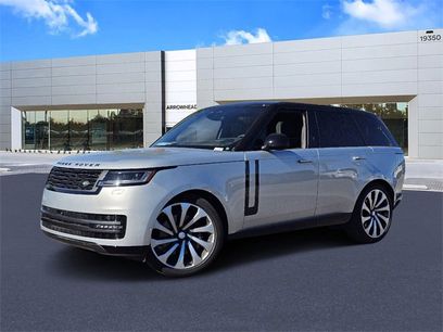New 2025 Land Rover Range Rover SE