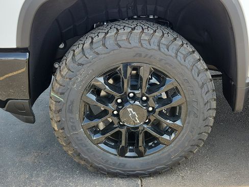 New 2026 Chevrolet Silverado 2500 LT w/ Trail Boss Package image 7