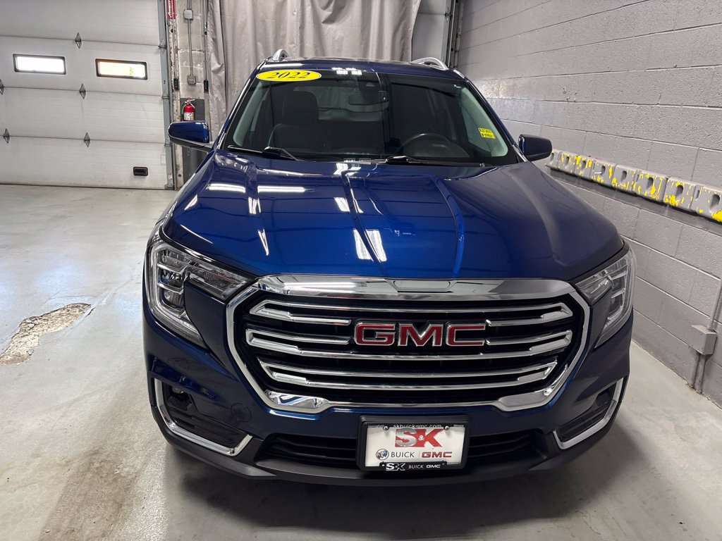 Used 2022 GMC Terrain SLT w/ LPO, Floor Liner Package FWD image 6