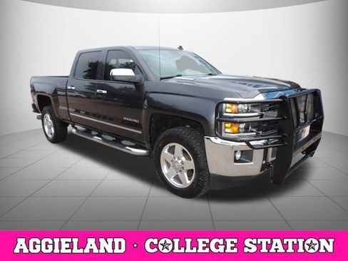 Used 2015 Chevrolet Silverado 2500 LTZ w/ Duramax Plus Package AWD/4WD image 3