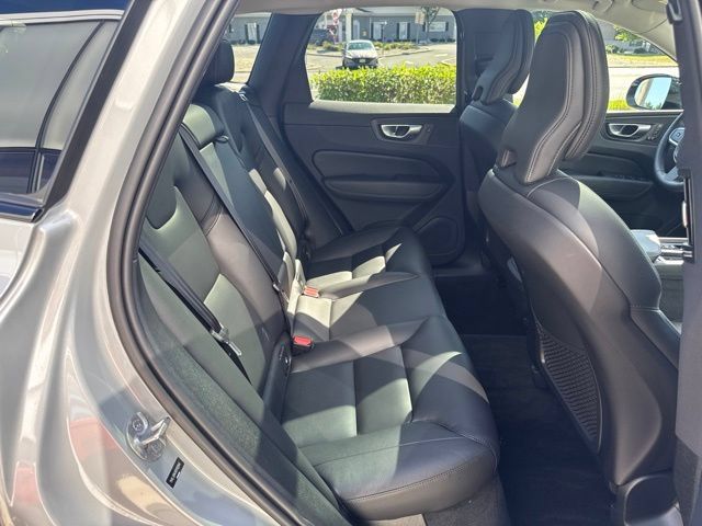 Certified 2024 Volvo XC60 B5 Core w/ Protection Package Premier AWD/4WD image 13