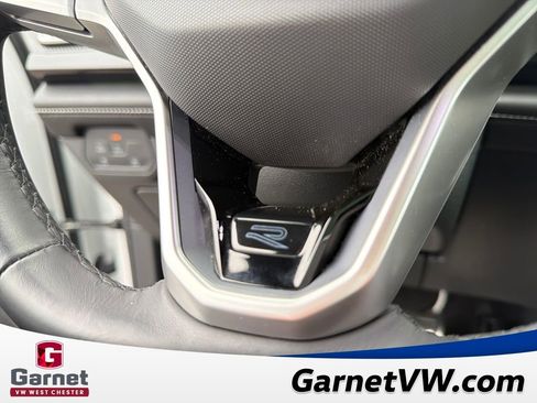 Used 2024 Volkswagen Atlas Cross Sport SEL R-Line image 41