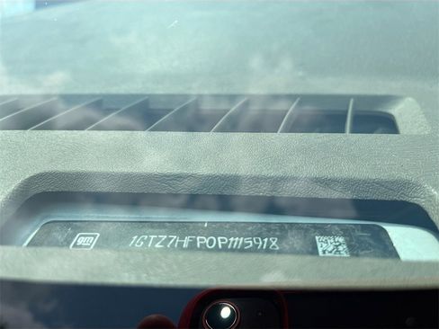 Used 2023 GMC Savana 3500 Extended w/ Driver Convenience Package image 28