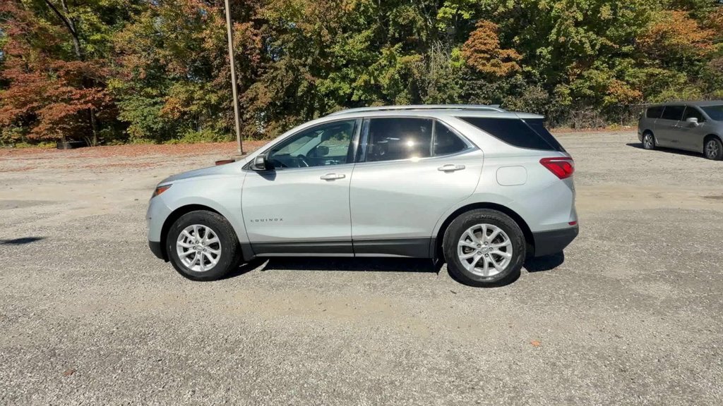 Used 2018 Chevrolet Equinox LT w/ Sun & Infotainment Package FWD image 5