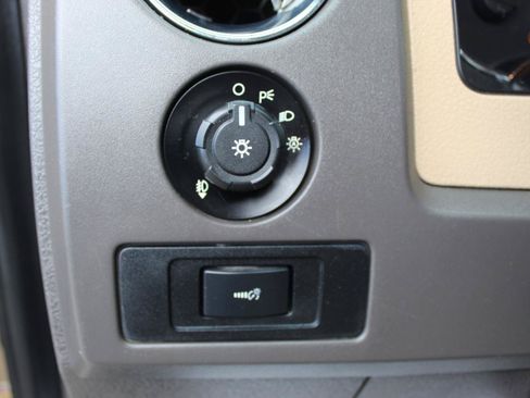 Used 2013 Ford F150 XLT w/ Luxury Equipment Group AWD/4WD image 19