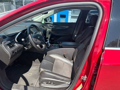 Used 2015 Chevrolet Impala LT FWD image 9