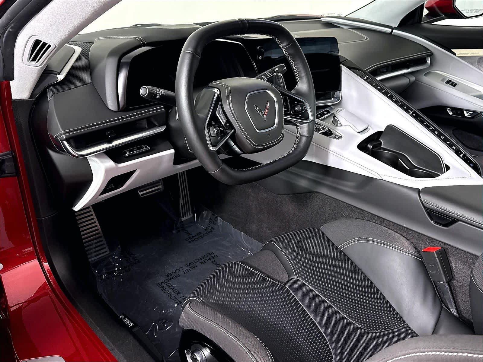 Used 2024 Chevrolet Corvette Stingray Premium Cpe w/ Battery Protection Package RWD image 4