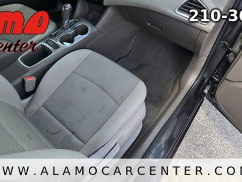 Used 2016 Chevrolet Cruze LT FWD image 16