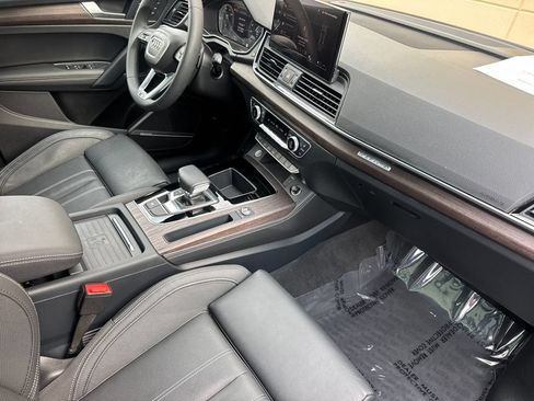 Certified 2024 Audi Q5 e Prestige w/ Prestige Package AWD/4WD image 19