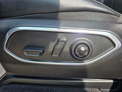 Used 2023 Jeep Wagoneer Series III w/ Preferred Equipment Group