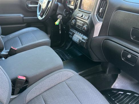 Used 2021 Chevrolet Silverado 2500 W/T w/ WT Convenience Package AWD/4WD image 15