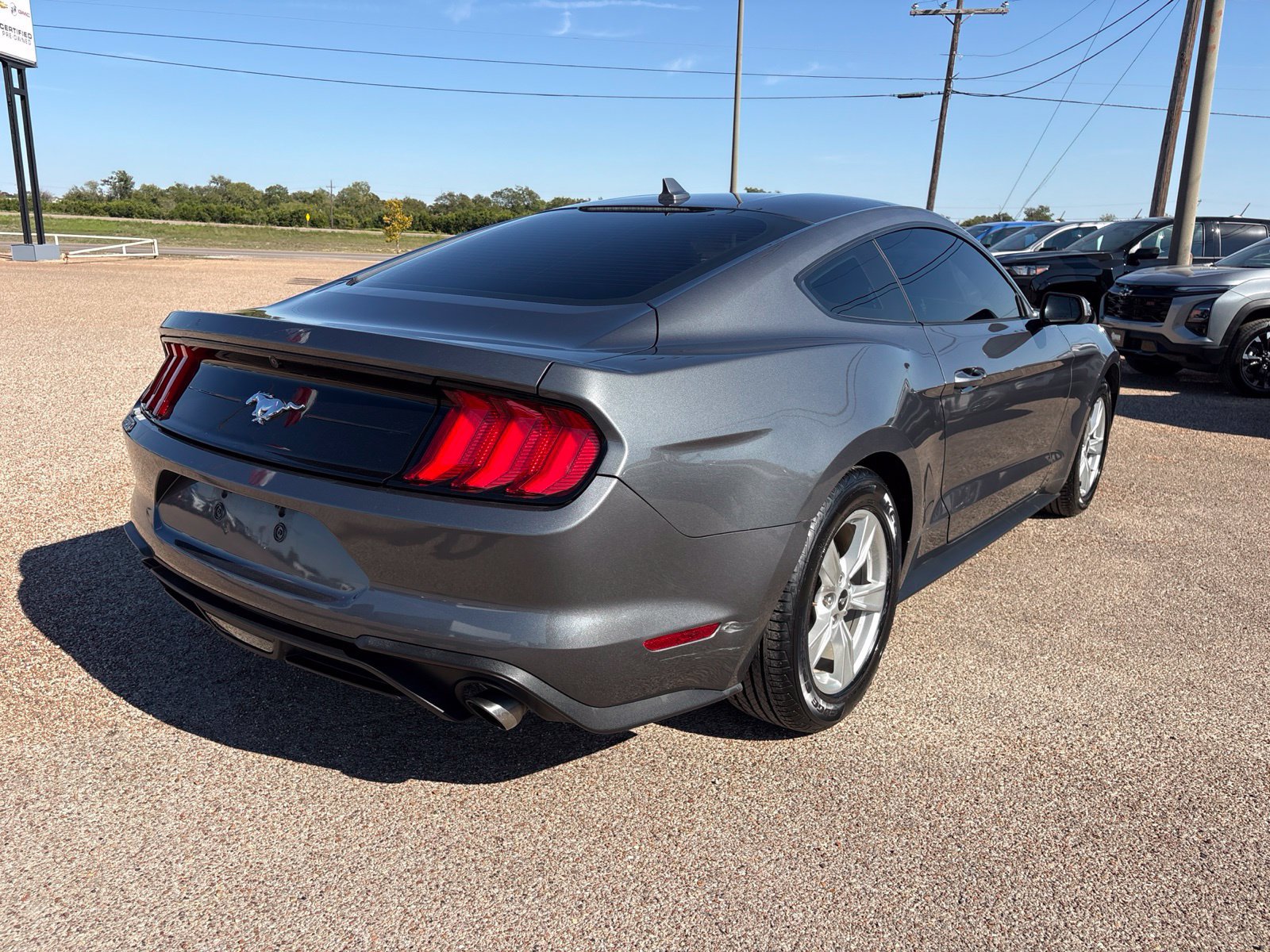Used 2023 Ford Mustang Coupe RWD image 6