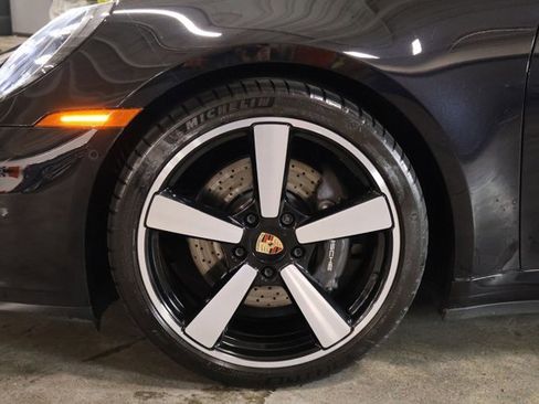 Used 2025 Porsche 911 Carrera image 25