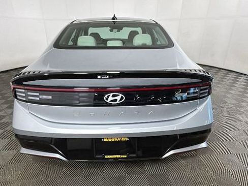 Certified 2026 Hyundai Sonata SEL FWD image 4
