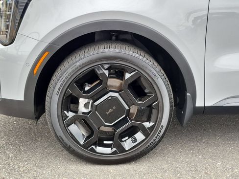 Used 2025 Kia Sorento SX AWD/4WD image 32