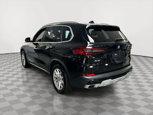 Used 2022 BMW X5 xDrive40i AWD/4WD image 5