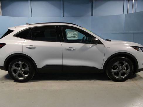 Used 2025 Ford Escape ST-Line w/ Equipment Group 301A FWD image 35