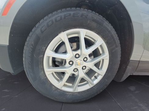 Used 2023 Chevrolet Equinox LT AWD/4WD image 14