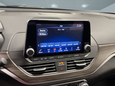 Used 2023 Nissan Altima 2.5 SV image 25