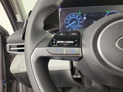 New 2025 Hyundai Elantra Limited w/ Cargo Package image 21