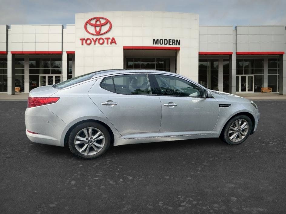 Used 2011 Kia Optima EX w/ Premium Pkg FWD image 20