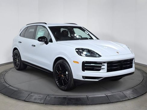 New 2026 Porsche Cayenne S image 9