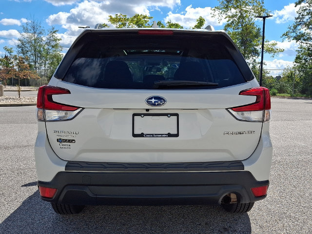 Used 2021 Subaru Forester Premium AWD/4WD image 8