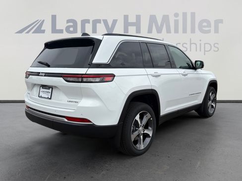 New 2026 Jeep Grand Cherokee Limited AWD/4WD image 6