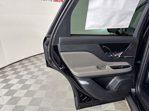 New 2026 Lincoln Corsair Reserve image 18