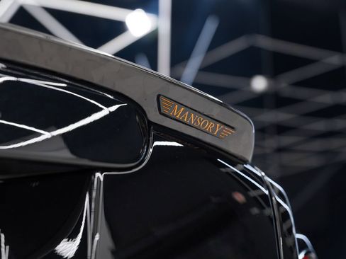 Used 2025 Rolls-Royce Phantom Sedan image 45