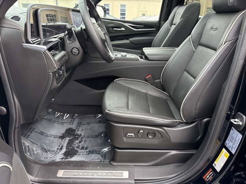 Used 2022 Cadillac Escalade ESV Sport w/ Touring Package AWD/4WD image 24