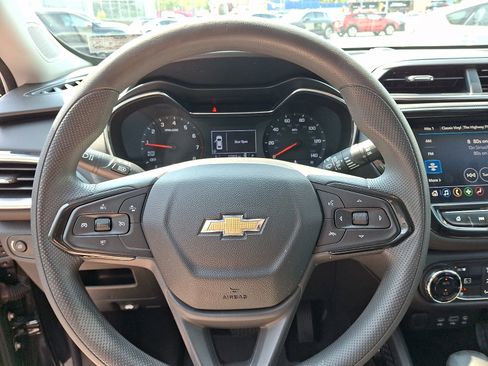 Certified 2021 Chevrolet TrailBlazer LT w/ Convenience Package FWD image 20