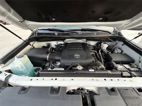 Certified 2020 Toyota Tundra SR5 image 33