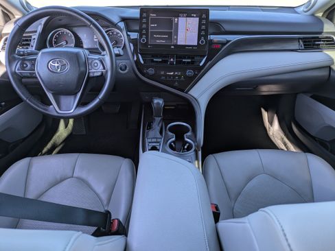 Used 2023 Toyota Camry XLE image 14