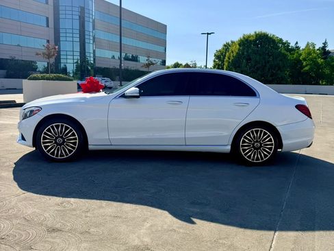 Used 2015 Mercedes-Benz C 300 4MATIC Sedan image 8