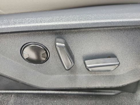 Used 2025 Ford Expedition Active RWD image 49