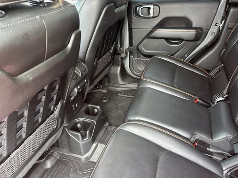 Used 2021 Jeep Gladiator Mojave image 11