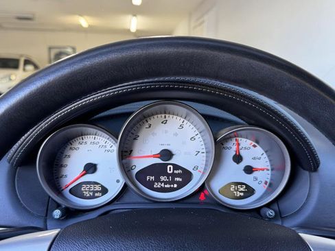 Used 2005 Porsche Boxster S image 24