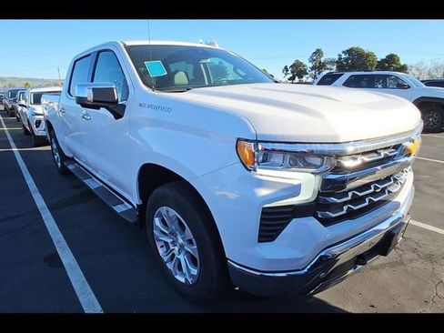 Used 2024 Chevrolet Silverado 1500 LTZ image 2