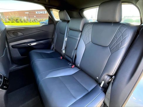 Used 2025 Lexus RX 350 FWD w/ Technology Package image 17