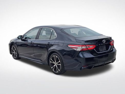 Used 2018 Toyota Camry SE FWD image 15