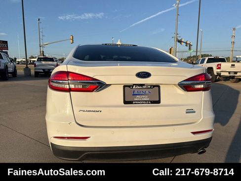 Used 2019 Ford Fusion SEL image 15