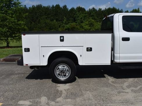 Used 2019 Ford F350 XL w/ Power Equipment Group AWD/4WD image 4
