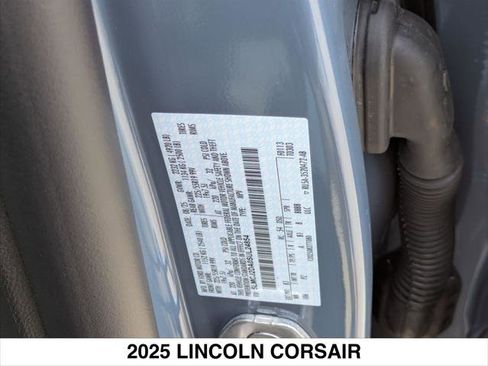 New 2025 Lincoln Corsair Reserve image 15