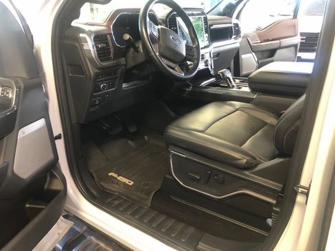 Used 2022 Ford F150 Lariat AWD/4WD image 4
