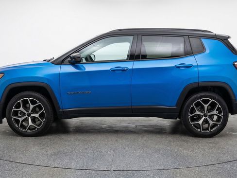 Used 2025 Jeep Compass Limited AWD/4WD image 5