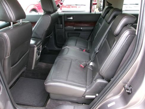 Used 2010 Ford Flex SEL FWD image 10