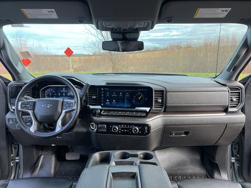 Used 2023 Chevrolet Silverado 1500 RST w/ Z71 Off-Road Package image 22