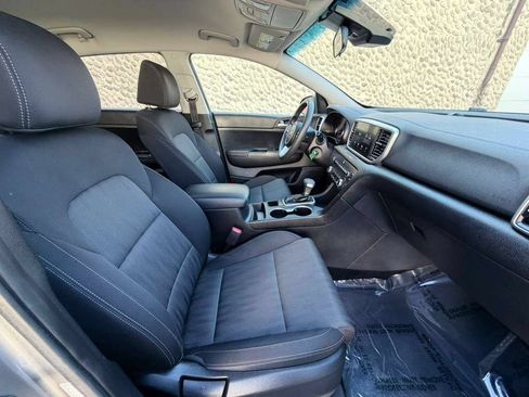 Used 2022 Kia Sportage LX AWD/4WD image 21