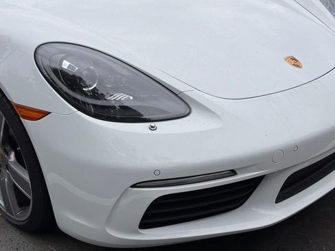 Used 2025 Porsche 718 Boxster S RWD image 12